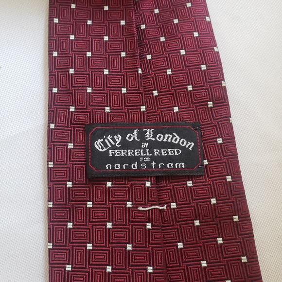 City of London By Ferrell Reed Red Tie - Picture 4 of 8